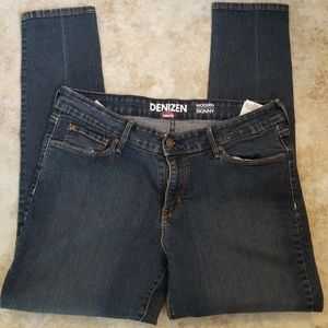 Levi's cropped skinny jeans